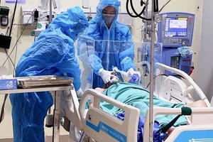 Thêm 5 ca tử vong do Covid-19