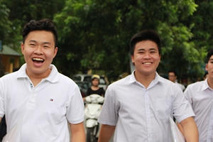 Thi THPT Quốc gia 2016: Thí sinh phấn khởi hoàn thành môn thi cuối