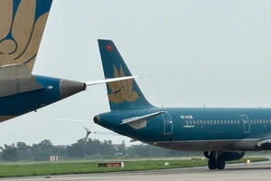 Cục Hàng không lập tổ điều tra sự cố hai máy bay va chạm trên đường lăn Nội Bài