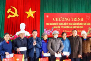 Bắc Kạn tiếp nhận, phân bổ gần 16.000 suất quà Tết cho người nghèo