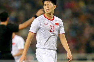 Báo châu Á nói gì về quyết định loại Đình Trọng của thầy Park? Báo châu Á nói gì về quyết định loại Đình Trọng của thầy Park?