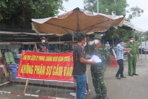 Một đối tượng say rượu, cố tình thông chốt kiểm dịch Covid-19