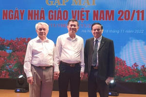 Cuộc gặp mặt thân tình, ý nghĩa của các nhà giáo lão thành người Nghệ An tại Hà Nội