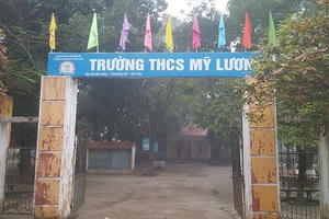 Hiệu trưởng Trường THCS Mỹ Lương lên tiếng về việc đi lễ trong giờ hành chính