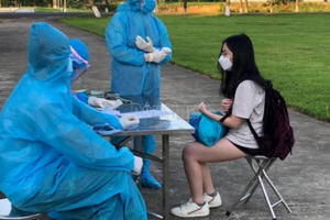 Sư đoàn 390 tiếp nhận, cách ly 198 công dân trở về từ Mỹ