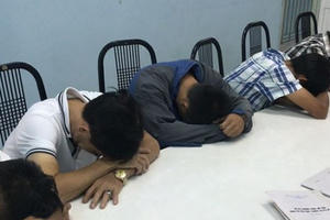 Ổ nhóm tổ chức cá độ mùa World Cup hàng trăm triệu mỗi ngày núp quán cafe bị bắt giữ Ổ nhóm tổ chức cá độ mùa World Cup hàng trăm triệu mỗi ngày núp quán cafe bị bắt giữ