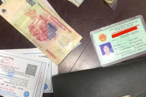 Công an xã Quỳnh Lập trả lại tài sản giá trị lớn cho người dân đánh rơi