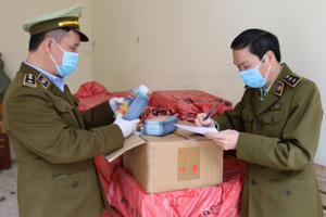 Lạng Sơn: Thu giữ 600 chai thuốc diệt cỏ siêu tốc không rõ nguồn gốc