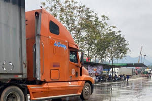 Tổng cục Hải quan đề nghị không giải quyết thủ tục hải quan đối với xe quá tải