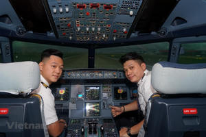 Những người đón giao thừa…trên trời