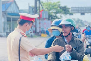 Tiếp sức người dân trở lại thành phố làm việc sau Tết