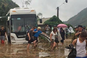 Mưa lũ ở Lào Cai: Chưa thể thống kê thiệt hại về du lịch Mưa lũ ở Lào Cai: Chưa thể thống kê thiệt hại về du lịch
