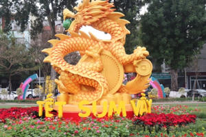 Vĩnh Phúc: TP Vĩnh Yên rực rỡ cờ hoa tưng bừng đón xuân Giáp Thìn