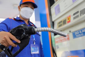 Giá xăng được dự báo có thể tăng vào ngày mai