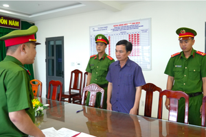 Vì sao nguyên Giám đốc Chi nhánh Văn phòng đăng ký đất đai TP Phan Thiết cùng 2 đối tượng bị khởi tố, bắt giam?