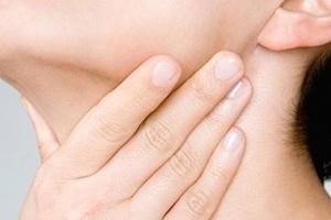 Làm gì khi dị vật chặn đường thở?