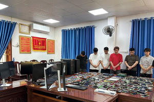 Triệt phá đường dây mua bán 3.000 tài khoản ngân hàng