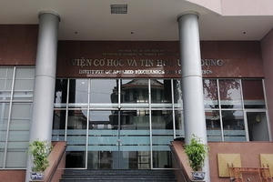 Viện Cơ học và Tin học Ứng dụng nợ hơn 4 tỷ tiền thuế nên bị dừng thủ tục hải quan