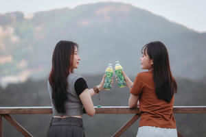 Gen Z giảm căng thẳng: Giữ tinh thần sảng khoái để làm chủ cuộc sống