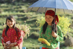 Những nụ cười hồn nhiên của trẻ em vùng cao ngày giáp Tết