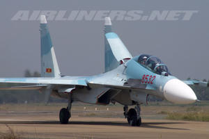 Việt Nam nghiên cứu chế tạo lốp cho máy bay Su-30MK2?