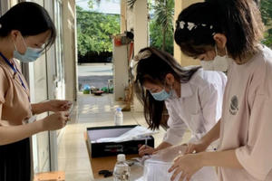 Kỳ thi lớp 10 tại Hà Nội: Thí sinh dồn lực cho môn thi cuối cùng Kỳ thi lớp 10 tại Hà Nội: Thí sinh dồn lực cho môn thi cuối cùng