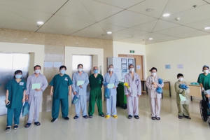 Việt Nam đang có gần 806.000 ca COVID-19 đã khỏi bệnh