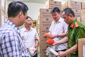 Triệt phá 2 đường dây làm giả 12 triệu viên thực phẩm chức năng, thu lợi bất chính hàng nghìn tỷ đồng