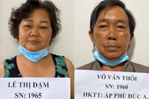 Bố mẹ cùng 3 con đi buôn ma tuý kiếm lời