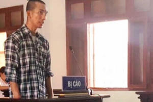 Viện truy tội lạm dụng, tòa quyết xử tham ô