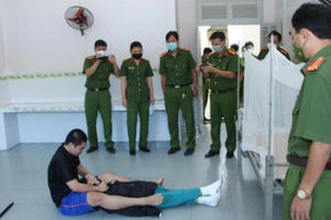 Dựng lại hiện trường vụ thanh niên nghiện game giết chị gái để cướp tài sản rồi dẫn bạn gái đi du lịch