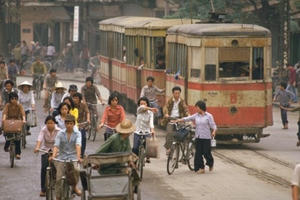 "Tiền bối" của xe buýt nhanh BRT: Tàu điện xưa ở Hà Nội hoạt động như nào? "Tiền bối" của xe buýt nhanh BRT: Tàu điện xưa ở Hà Nội hoạt động như nào?