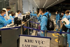 Cách ly 3 ngày với người nhập cảnh đã tiêm đủ liều vaccine phòng COVID-19