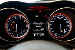 Những điều cần biết trước khi kích hoạt tính năng ẩn cho ôtô