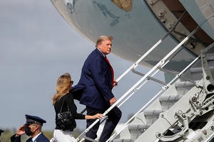 Tổng thống Trump bị vô hiệu hóa quyền phủ quyết dự luật quốc phòng trị giá 740 tỷ USD