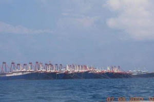 Hơn 200 tàu Trung Quốc neo đậu bất thường ở bãi đá ngầm trên Biển Đông