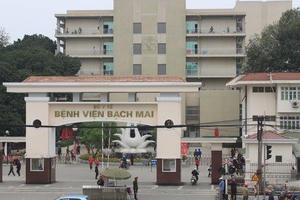 Hỏa tốc: Bệnh viện Bạch Mai lập danh sách người đến khám từ 10/3