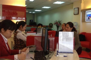 Nhiều ngân hàng “chạy đua” tăng lãi suất tiền gửi