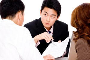 Cha mất, con có quyền đuổi mẹ kế ra khỏi nhà?