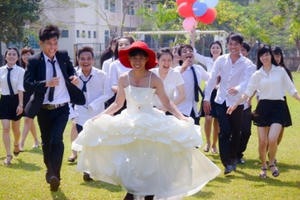 Phát sốt với bộ ảnh đám cưới hoán đổi vị trí của SV Sư phạm