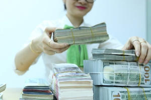 'Sóng ngầm' tỷ giá, vốn ngoại