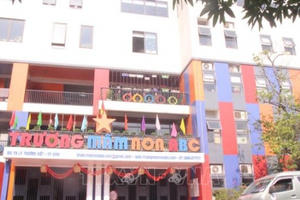 Xôn xao vụ bé 5 tuổi bị nhà trường 'từ chối' không cho tới lớp tại Nghệ An