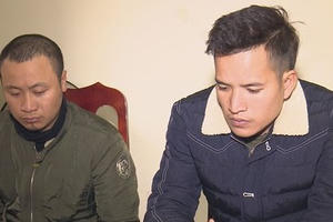 Nghệ An: Bắt 2 đối tượng “cò” đất sử dụng vũ khí nóng giải quyết mâu thuẫn Nghệ An: Bắt 2 đối tượng “cò” đất sử dụng vũ khí nóng giải quyết mâu thuẫn