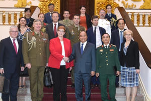 Thủ tướng tiếp Bộ trưởng Quốc phòng Australia