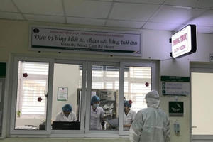 Việt Nam: Gần 30.000 người phải theo dõi y tế