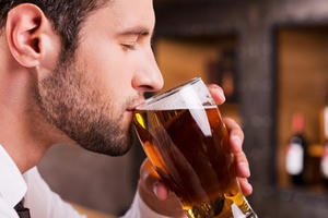 Vài ly bia mỗi tuần có thể giúp tăng lượng “tinh binh” Vài ly bia mỗi tuần có thể giúp tăng lượng “tinh binh”