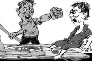 Mâu thuẫn trên bàn nhậu, 2 thanh niên dùng dao cắt cổ nhau