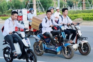 Từ 1.3.2021, xe máy điện chính thức phải mua bảo hiểm