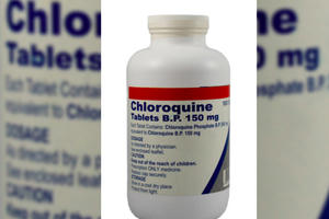 Chồng chết, vợ nguy kịch vì uống chất giống thuốc sốt rét phòng Covid-19 Chồng chết, vợ nguy kịch vì uống chất giống thuốc sốt rét phòng Covid-19