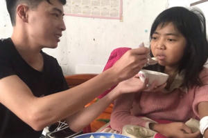 Nương vào tình yêu để vượt qua bệnh tật